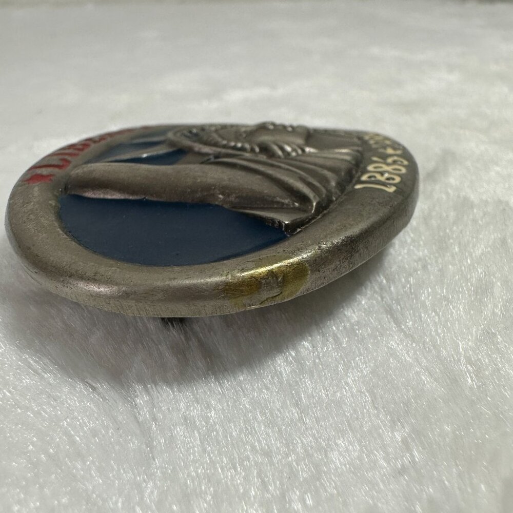 Liberty Belt Buckle 1886-1986 Made In USA Vintage Statue Of Liberty Oval Design - Picture 6 of 6